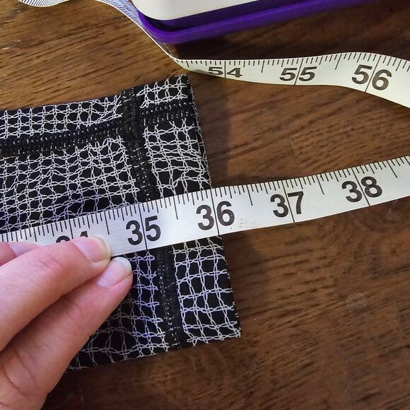 Lululemon‎ Leggings-Black-Women's 2 - Picture 6 of 6